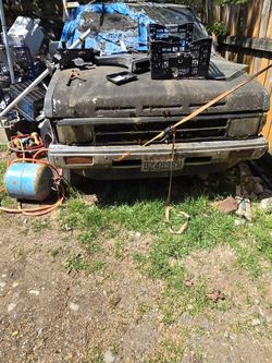  Part Out 89 Nissan Hardbody Truck