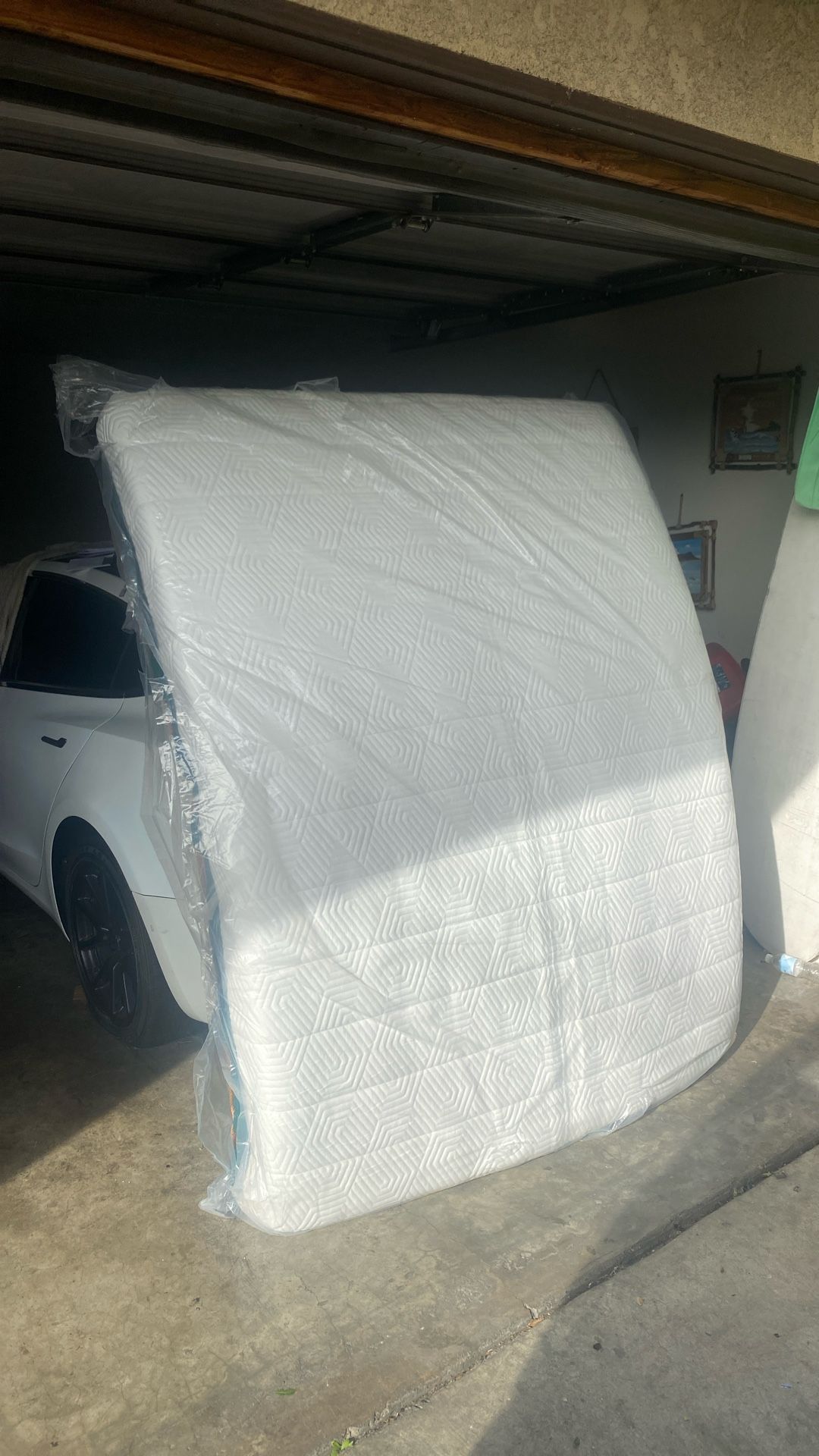 Twin Mattress Hybrid Memory Foam & Metal Springs