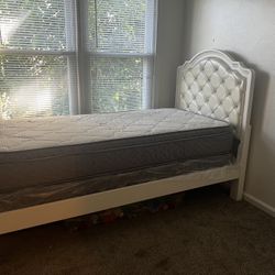 Girls Twin Bedroom Set 