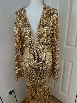 Beautiful Gold nova luxe dress. Sz L