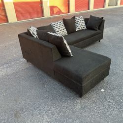 Super Nice Black Sectional Couch 🔥🔥