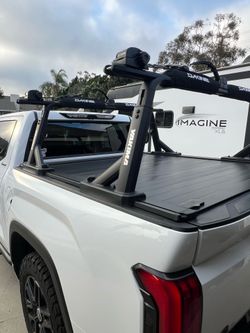 Yakima Overhaul HD w/ 68” bars