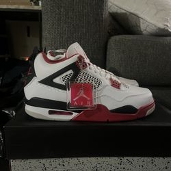 Jordan 4 Fire Red