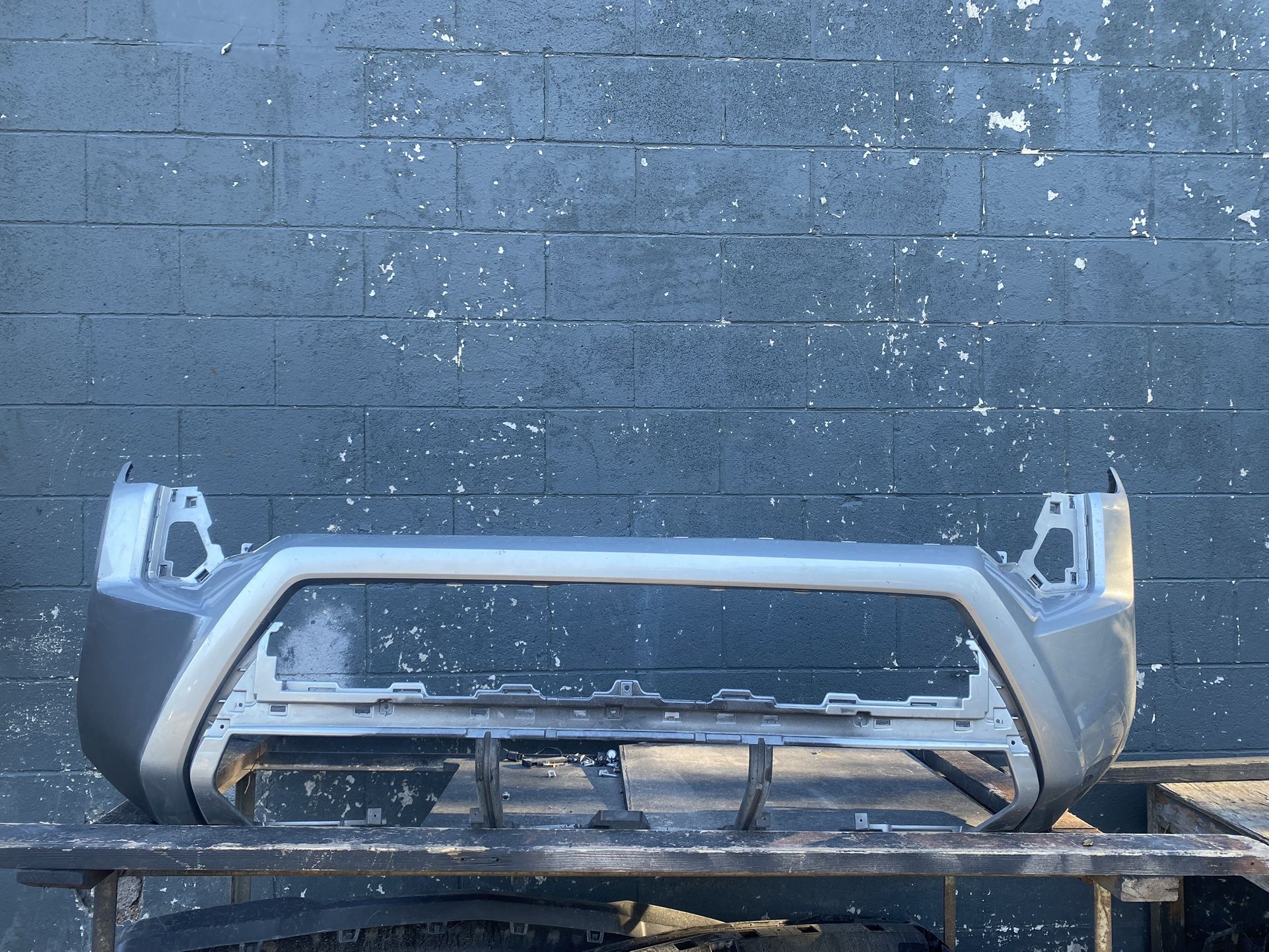 2024-2025 toyota tacoma front bumper