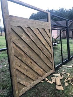 Wood fence/ Metal