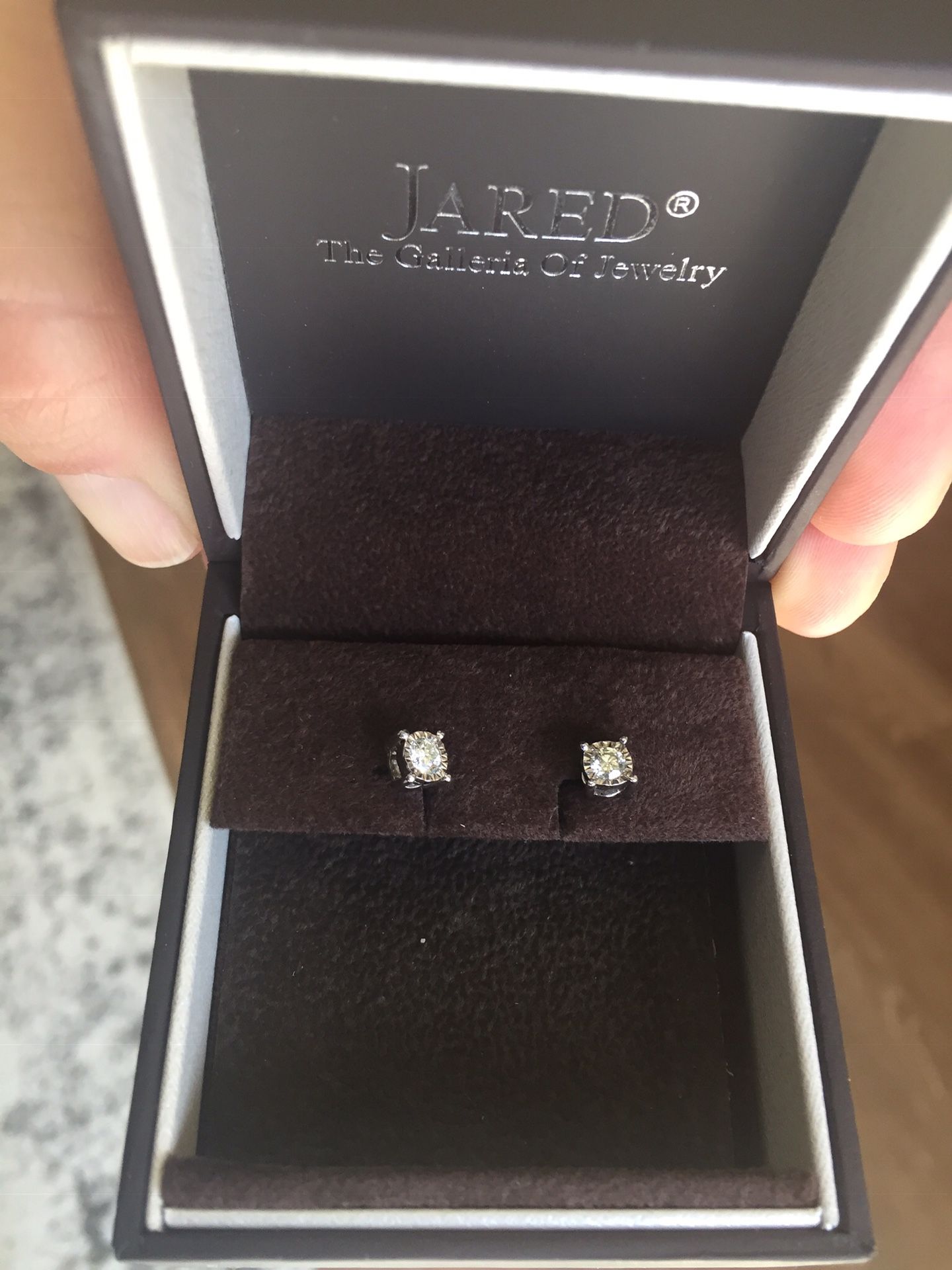 Diamond 💎 earrings (sterling silver)