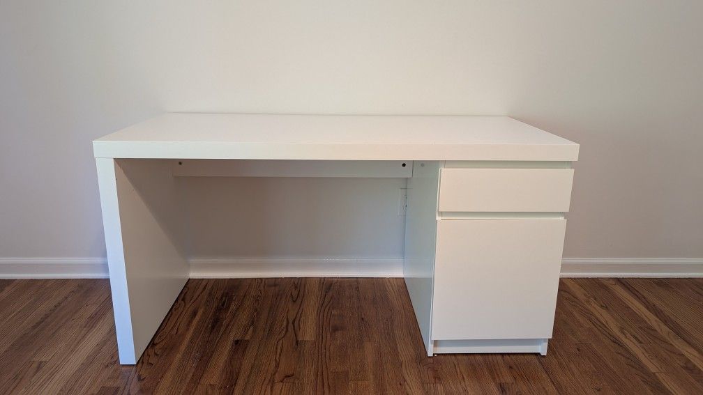 IKEA White MALM Desk
