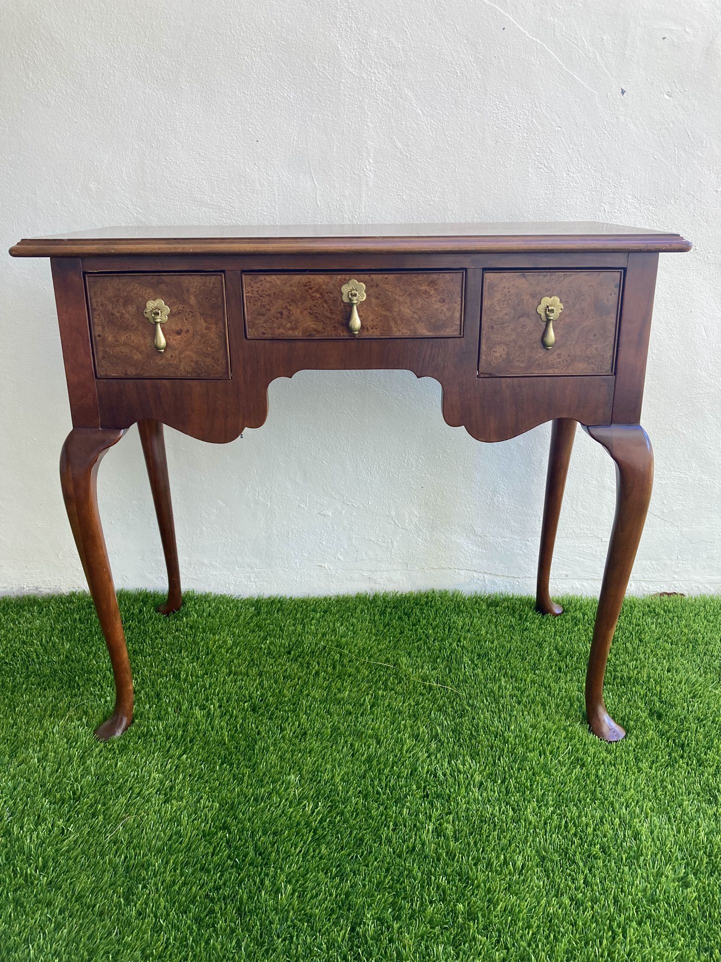 Baker Furniture Mahogany Brass Hardware Side/ Entry/ Console Table 