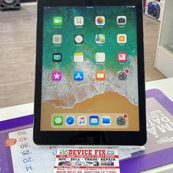 Great Condition Apple Ipad Air Unlocked, 9.7 inch Screen, Comes With Charging Cable 