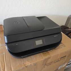 HP 5200 laser printer/scanner/fax