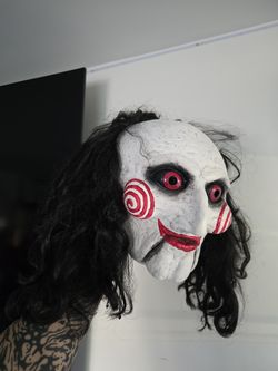 Jigsaw mask
