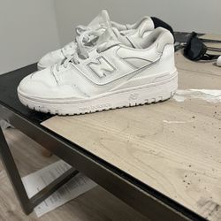 Like New Women 575 New Balance Size 7