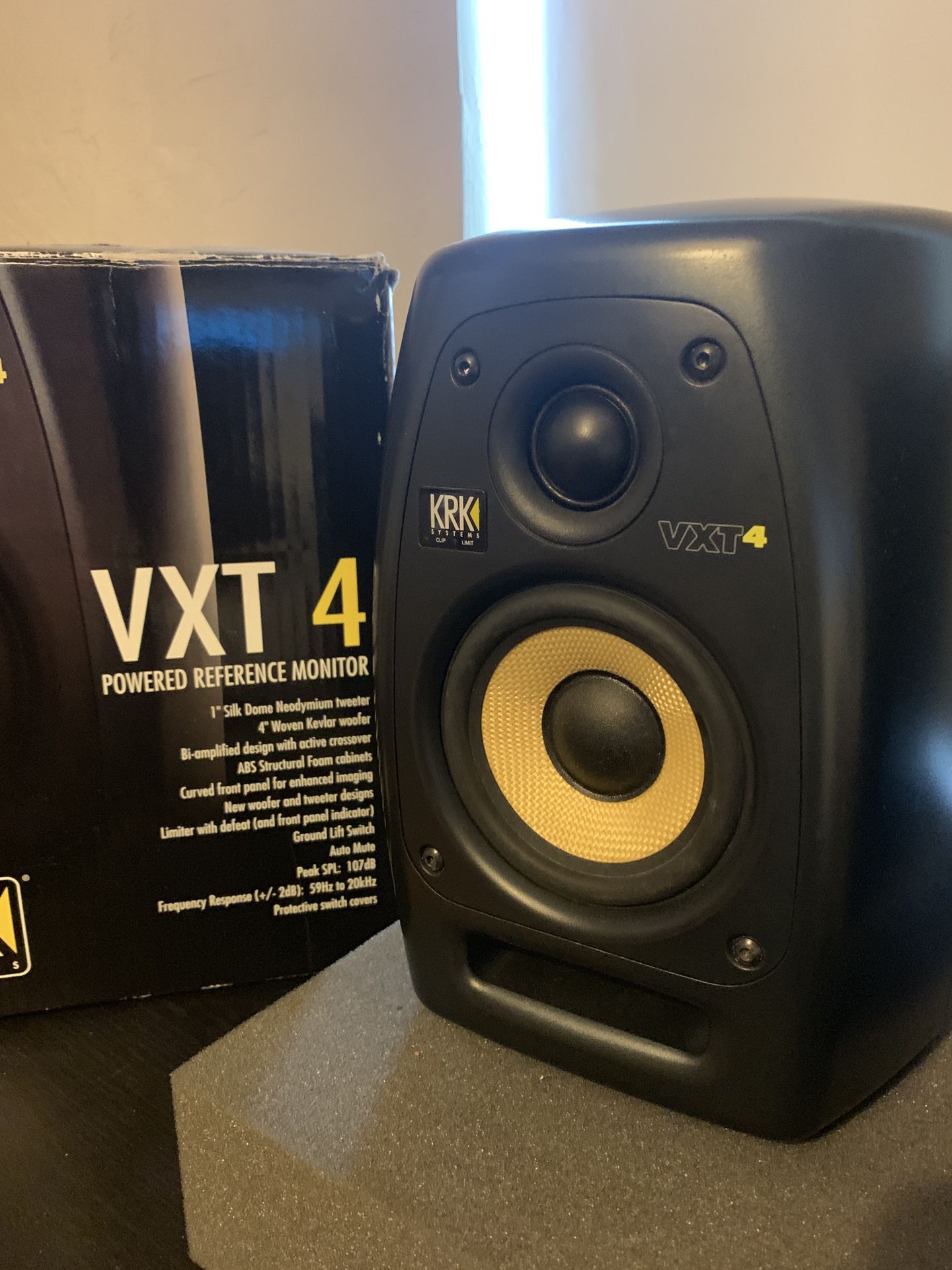 KRK VXT4 High End Studio Monitors Powered Reference - Music Production - Recording