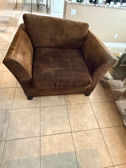 Chocolate brown microfiber tufted armchair