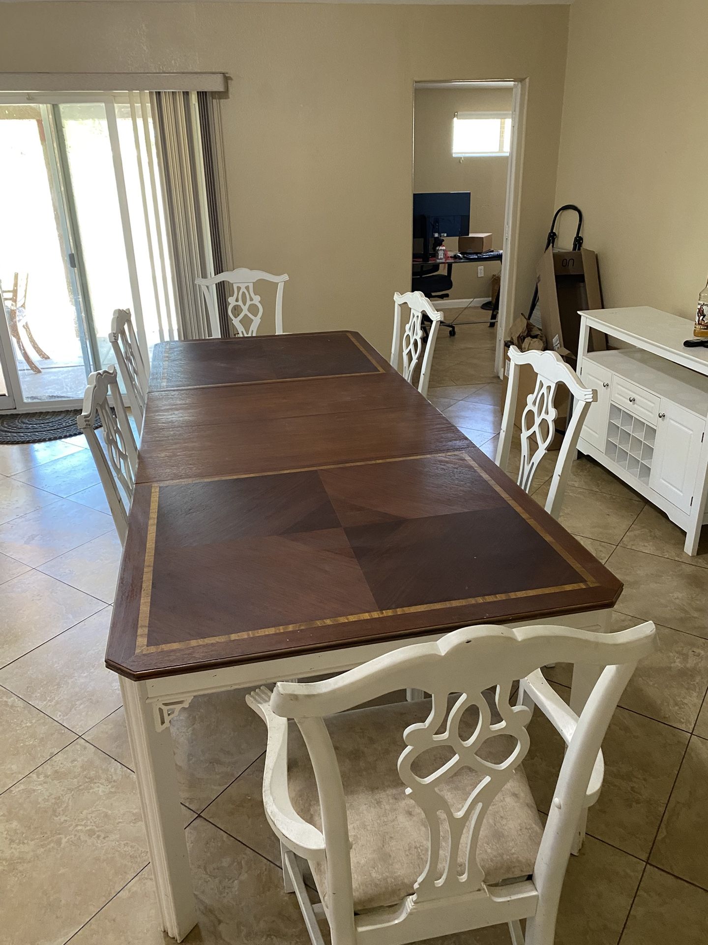 Kitchen/Dinning Room Table