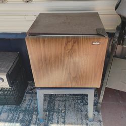 Sanyo Mini Fridge Trade For microwave 