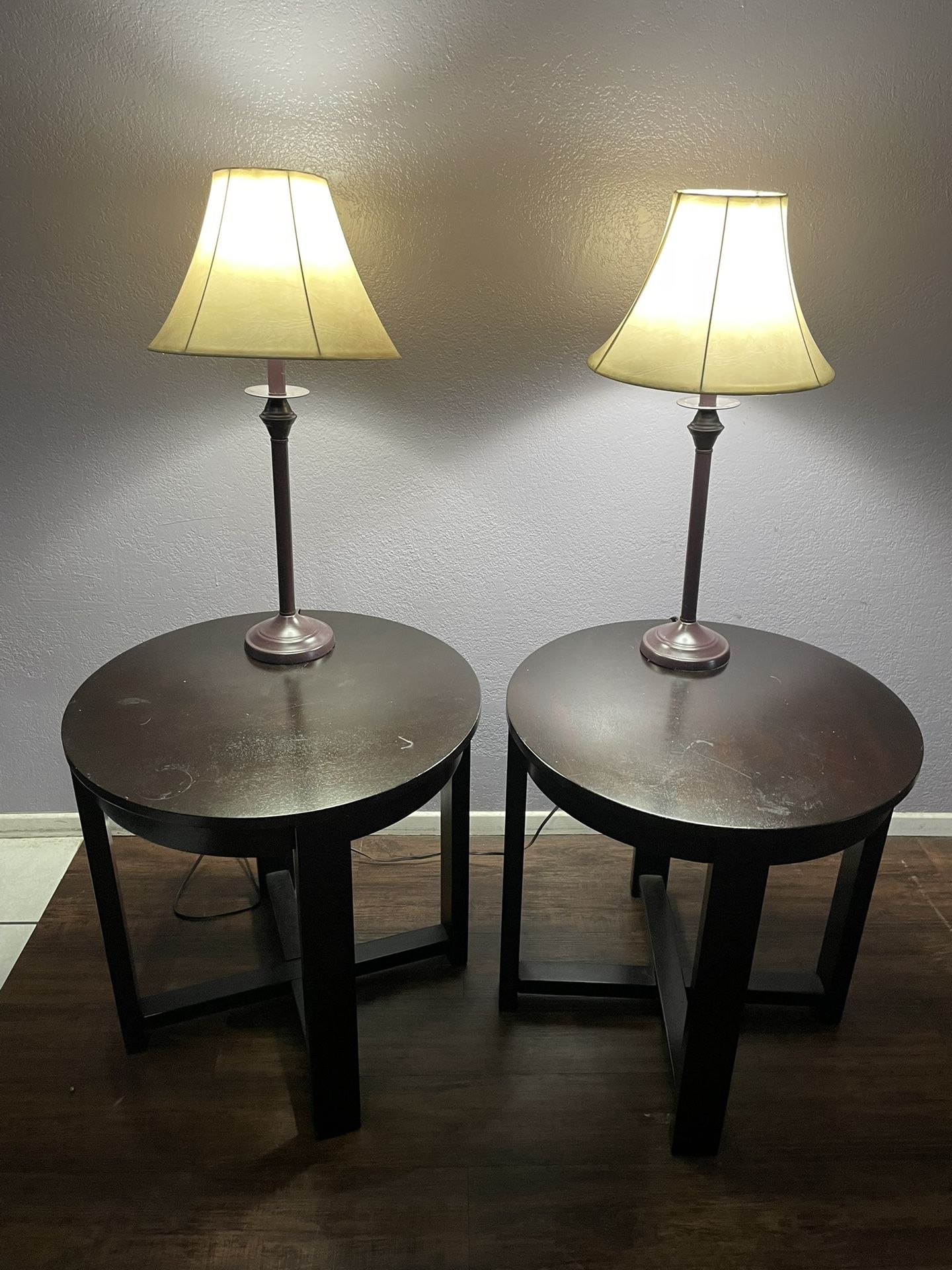 Coffee table With Lamps