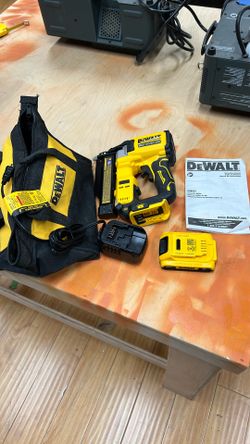 Dewalt 23 GA Pin Nailer
