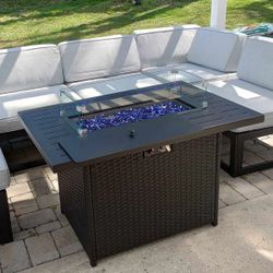 NEW Outdoor Propane Fireplace/Coffee Table 