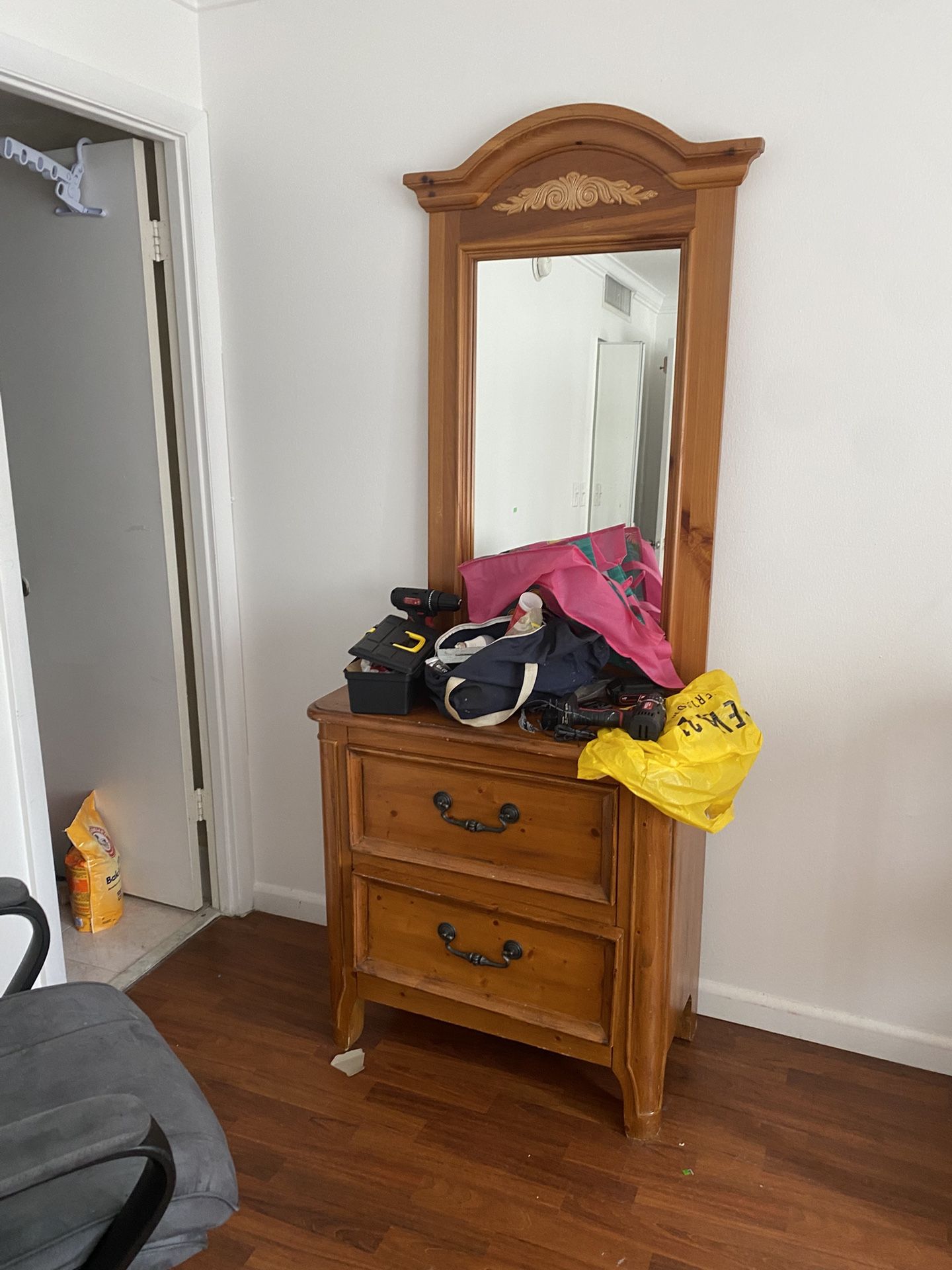 2 Drawer Dresser And Mirror