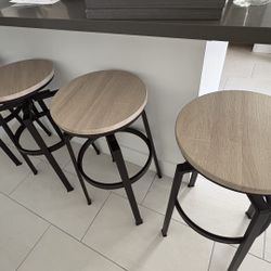 5Bar Stools 