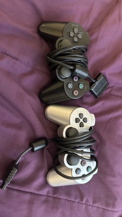 Sony PlayStation  2 controllers For parts/not working