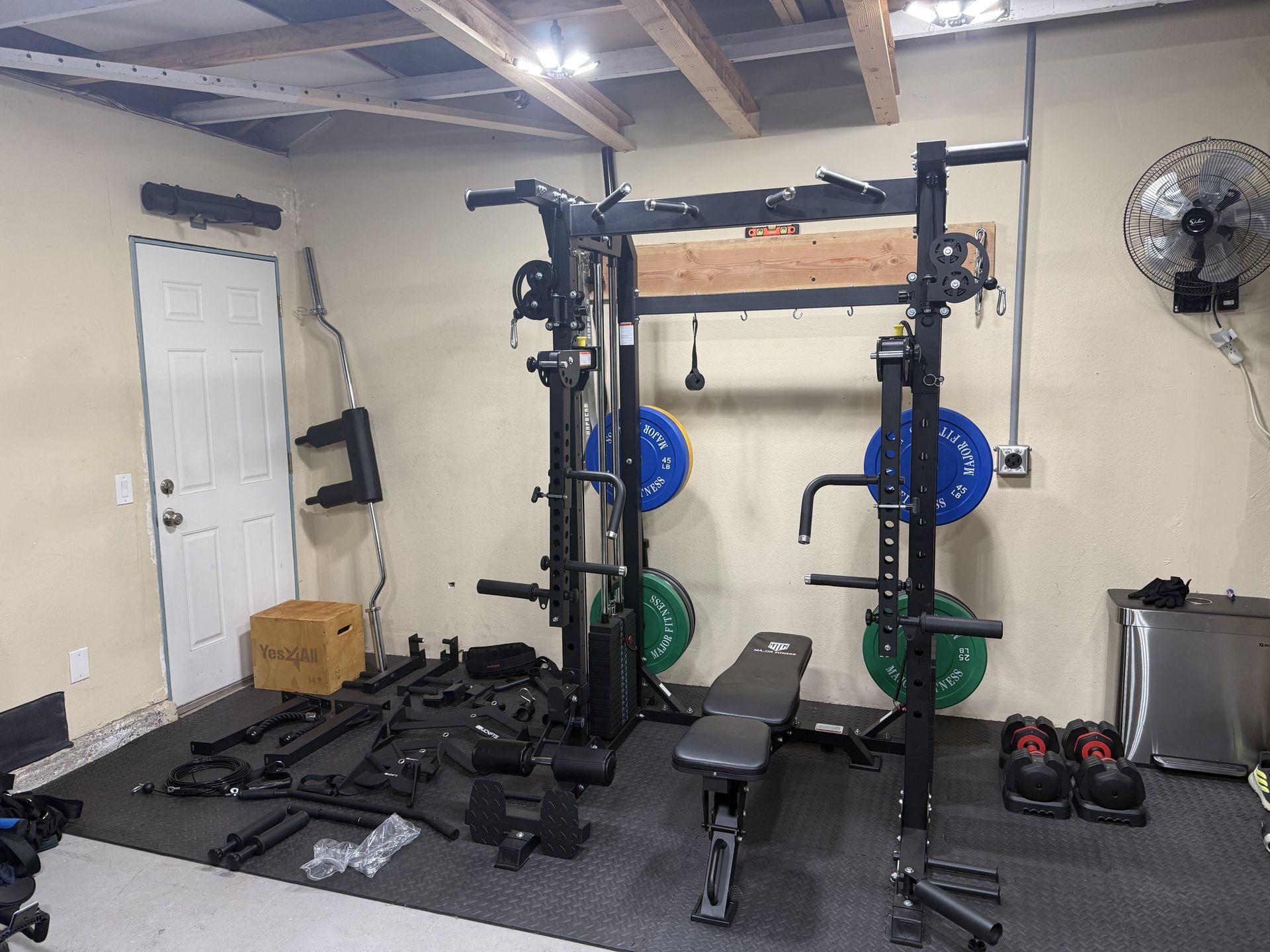 Full Home gym - Half Rack & Accessories
