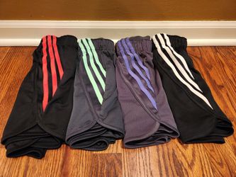 ☄️Adidas Shorts (4 Pairs)☄️Summer/Fall Sports School Supplies☄️