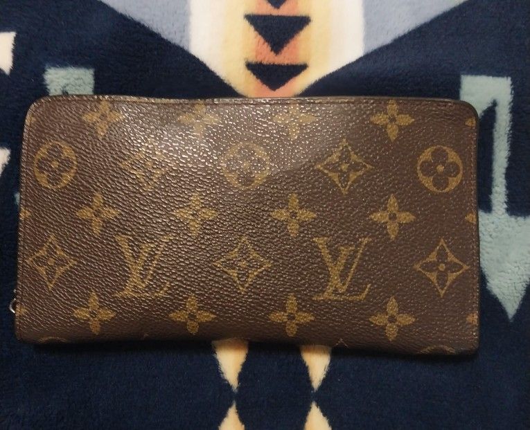 LV Long Zipper Wallet 