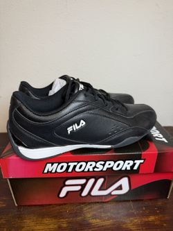 FILA Women’s Exalade 6 Sneaker Black-White 