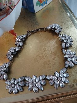 Azar or style crystal collar statement piece