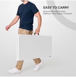 Foldable portable table