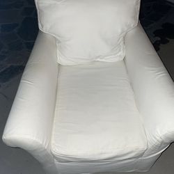Nice Chair With Washable Cover