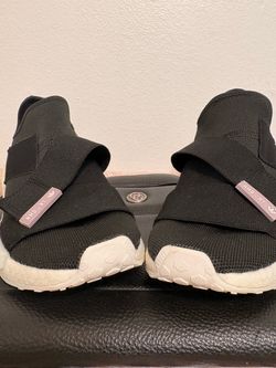 🔥 ADIDAS MUJER — TALLA 8 | $35 OBO 🔥