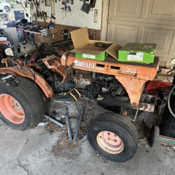 4x4 Kubota Tractor