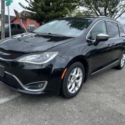 2020 Chrysler Pacifica Lx