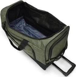 The Pacific Gear Keystone Duffel Bag with Rolling Wheels  and Shoe Bag and Telescoping Handle.