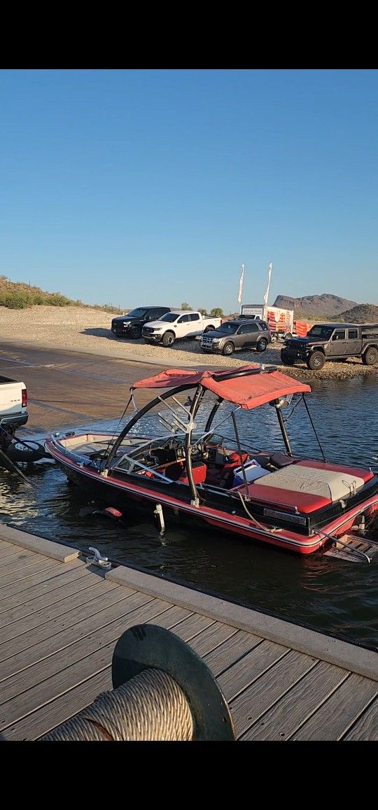 1988 Seaswirl Spider