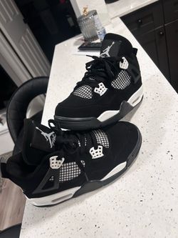 Air Jordan 4 "White Thunder sz 7