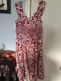 Red and white dress size 10