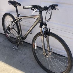 GT Transeo 29 Aluminium 24 Speed Hybrid mountain bike Bicycle