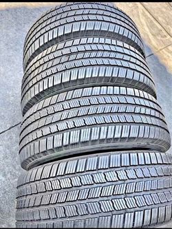 235 55 R 18 vendo llantas usadas marca Michelin