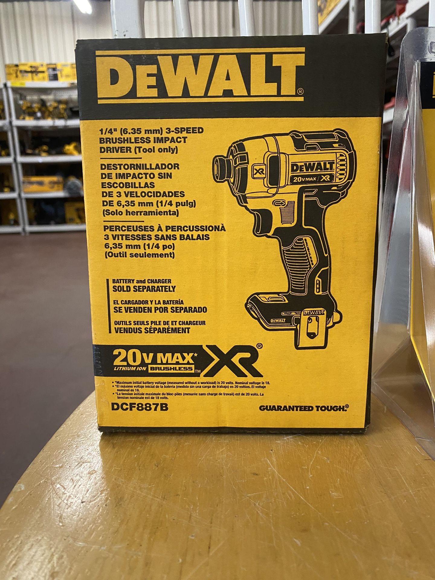 20-Volt MAX XR Cordless Brushless 3-Speed 1/4 in. Impact Driver with 1 20-Volt Batteries & Charger