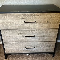 3 deep drawer dresser