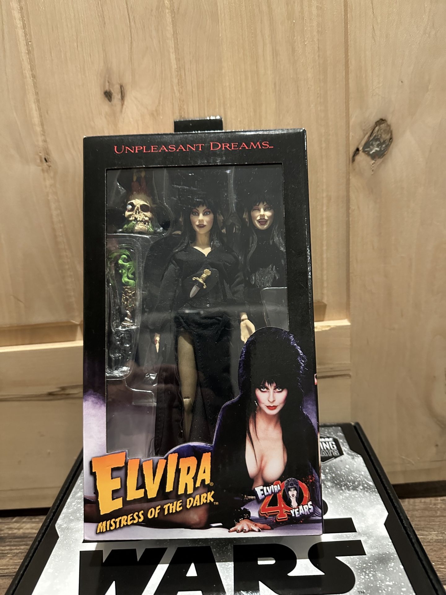 Neca Elvira Mistress of the Dark 8 In Clothed Action Figure