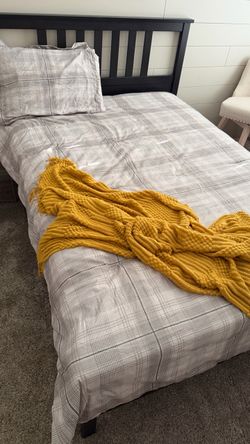 Full Sized IKEA Bed w/ Bedding