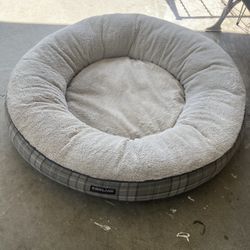 Kirkland 40” Round Dog Bed 