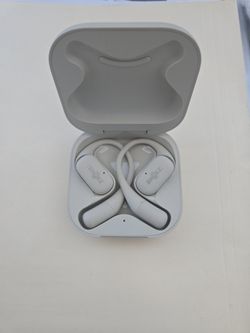 Shokz OpenFit Wireless Earbuds (Open-Ear) – Like New