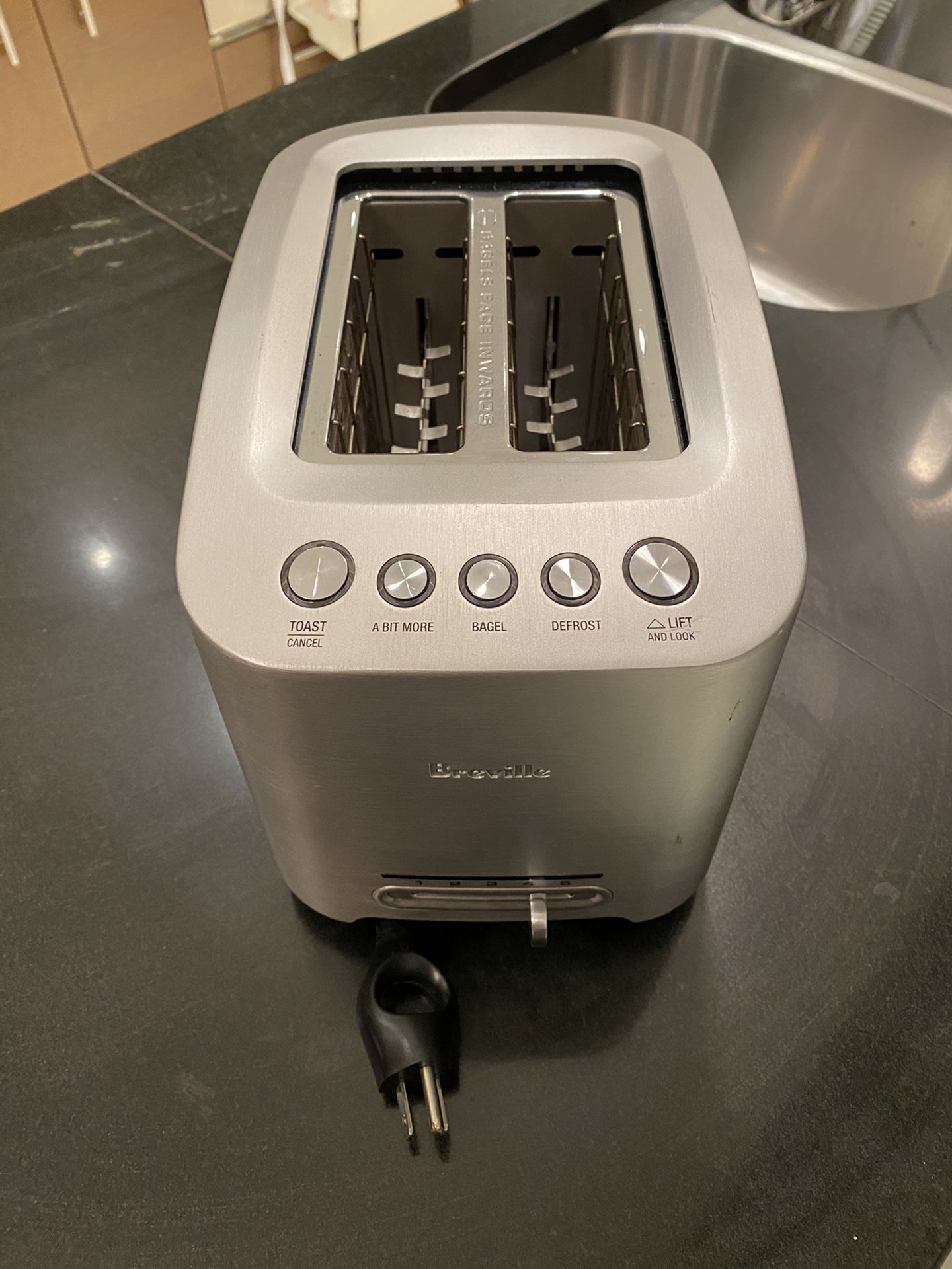 Breville DieCast 2Slice Smart Toaster for Sale in Miami, FL OfferUp