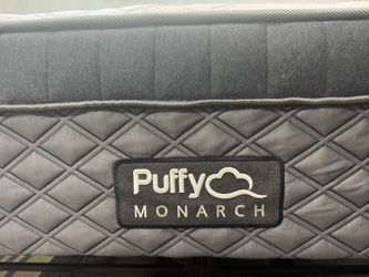 LIKE NEW! Puffy Monarch King Mattress - Delivery Available 